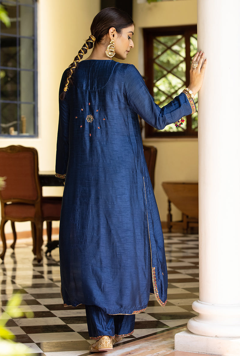 Blue Resham And Zardozi  Heavy-Neck Aayat Kurta Set