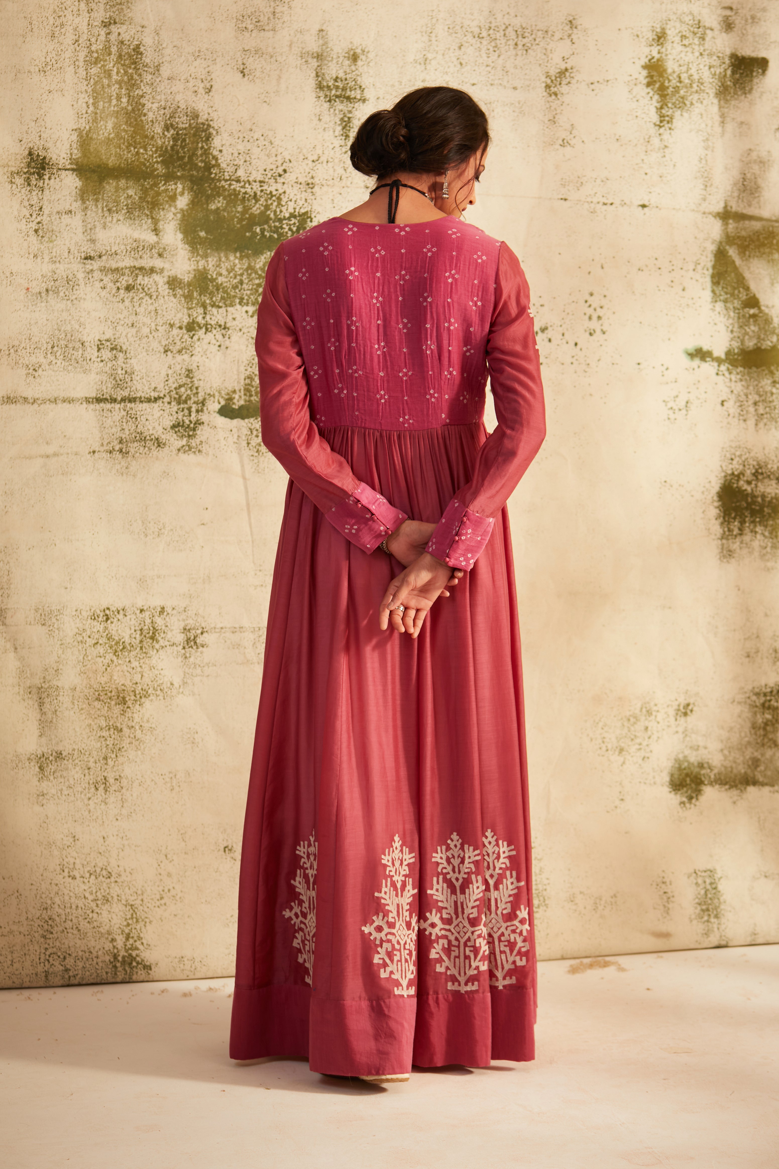 Onion Pink Side Slit Kali Inaya Kurta Set