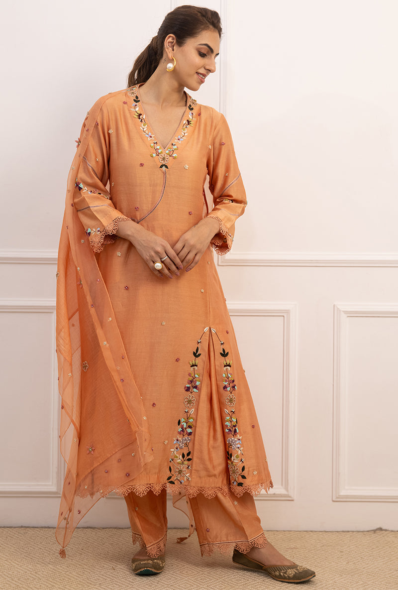 Peach French Knot Pocket Style Suhaani Kurta Set