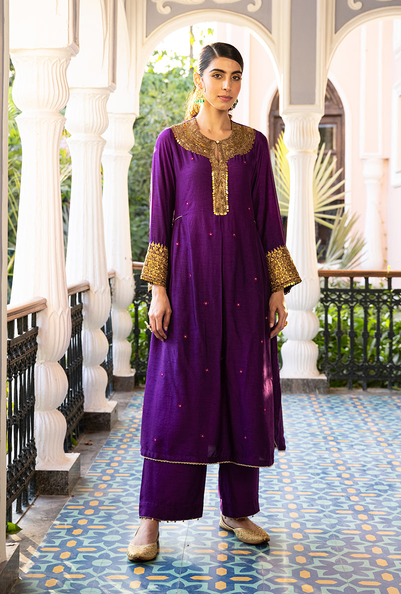 Purple Heavy Pitta Neck & Marodi Sleeves Sunehri Kurta Set
