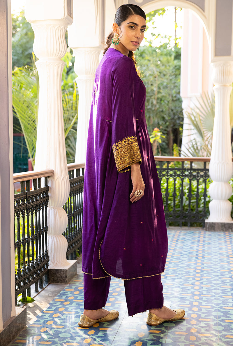 Purple Heavy Pitta Neck & Marodi Sleeves Sunehri Kurta Set