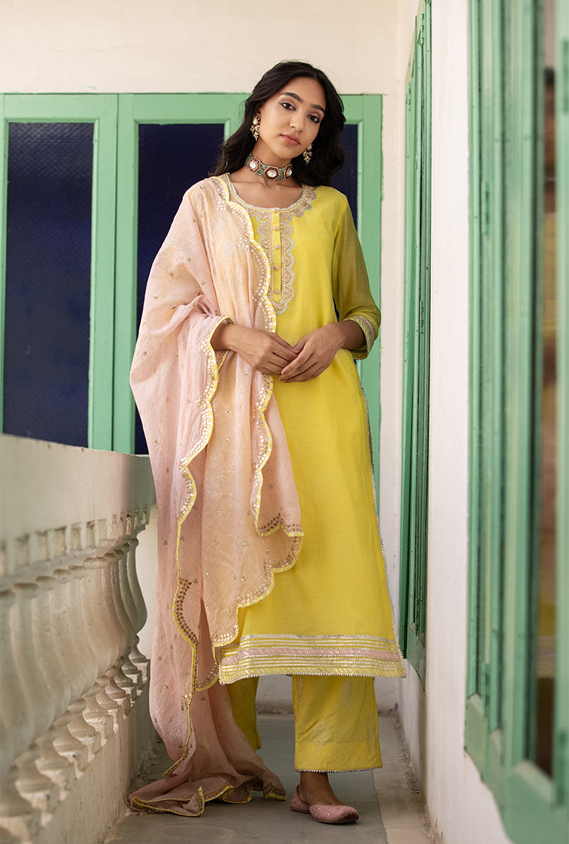 Yellow And Pink Scallop Neckline Mastaani Kurta Set