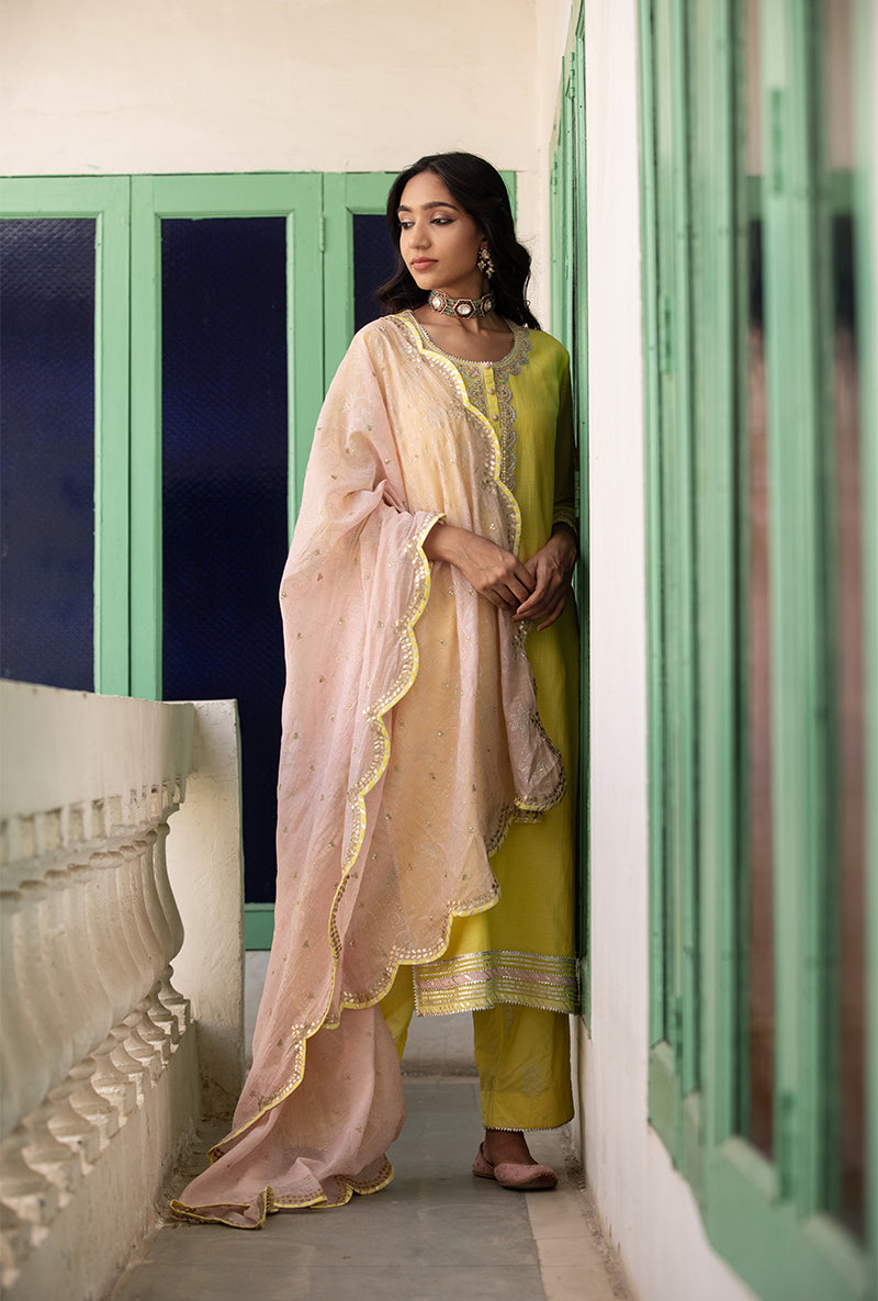 Yellow And Pink Scallop Neckline Mastaani Kurta Set