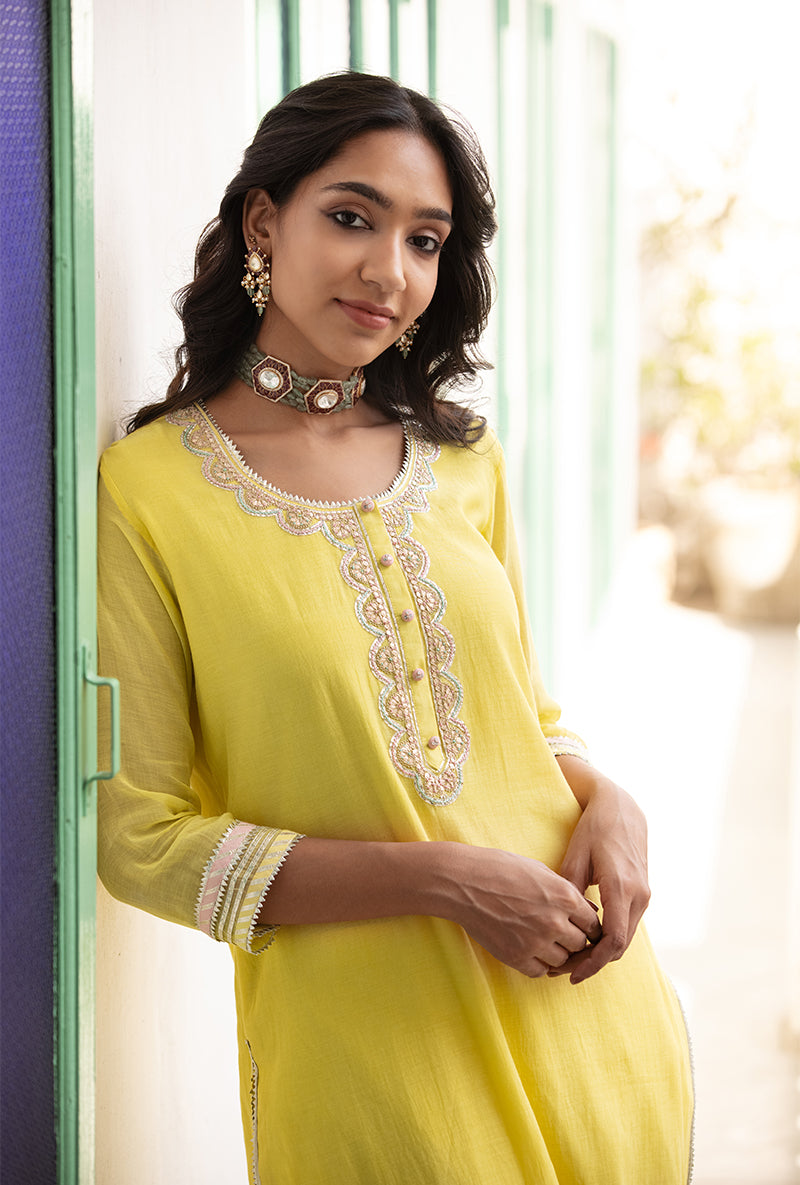 Yellow And Pink Scallop Neckline Mastaani Kurta Set