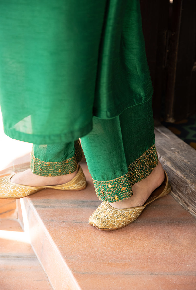 Green Lotus Yoke Heavy Neck Sunehri Kurta Set