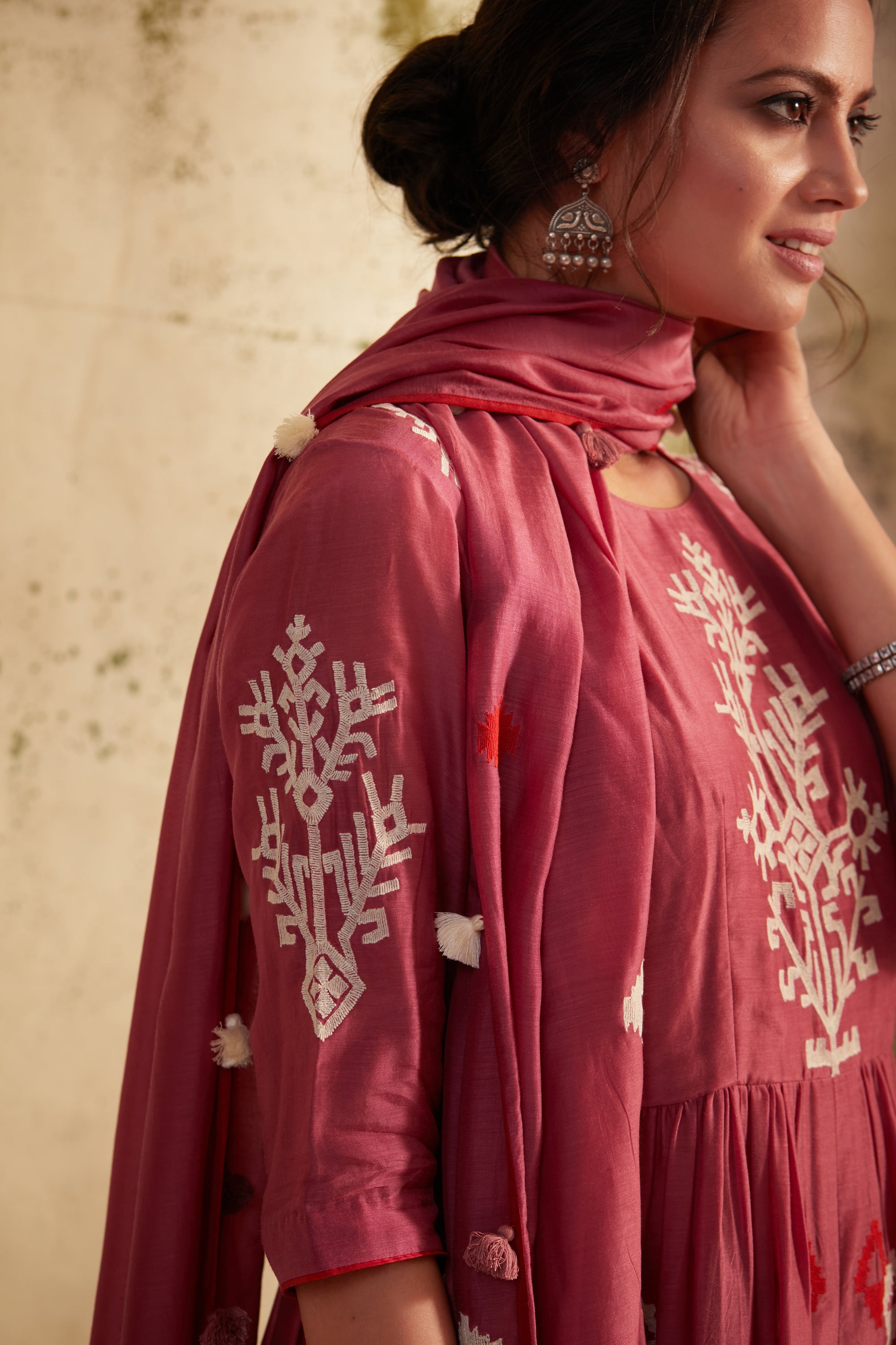 Onion Pink Front Slit Inaya Kurta Set