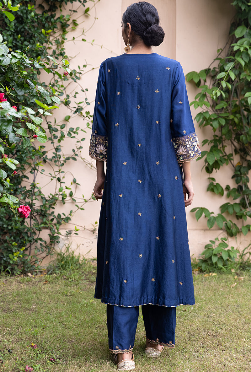 Blue Light Yoke Applique Baano Kurta Set