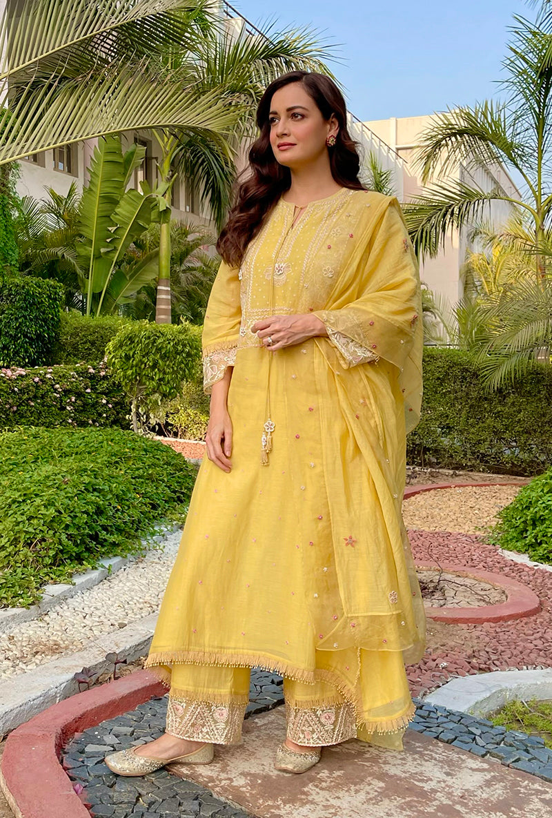 Dia Mirza In Yellow Thread Jaal Square Neck Aafreen Kurta Set