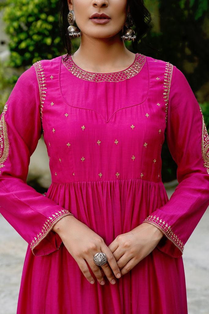 Rani Bahaar Kurta Set By Misri By Meghna Nayyar