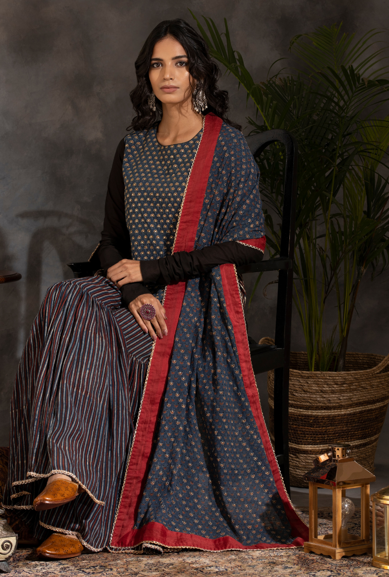 Saanjh Black/Navy/Red Gharara Set