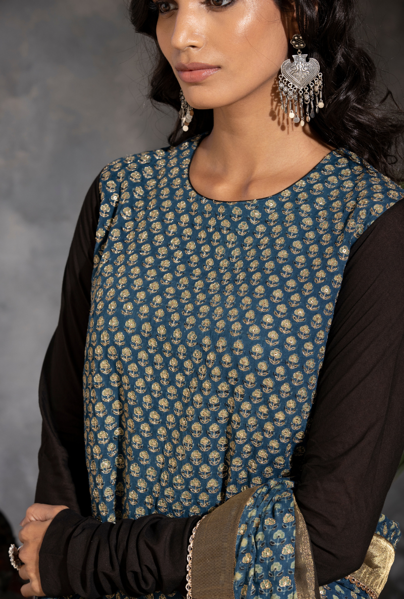 Saanjh Black & Navy Gharara Set