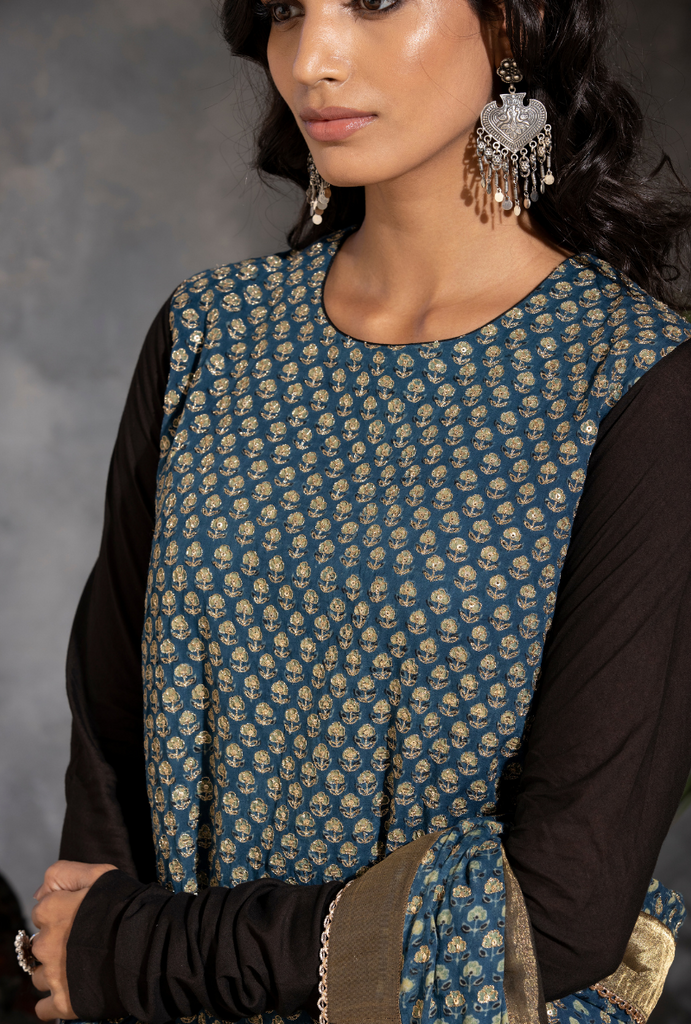 Saanjh Black & Navy Gharara Set