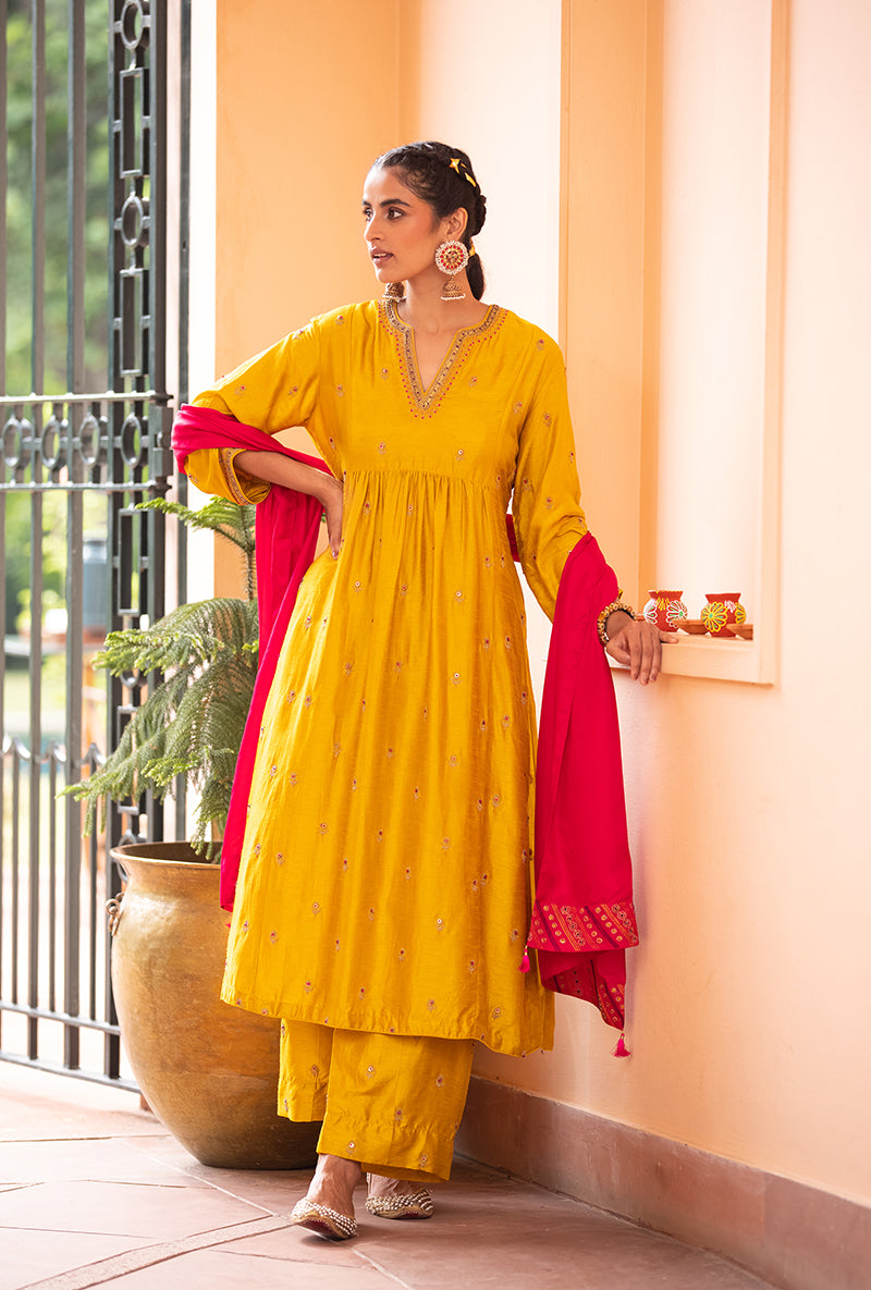 Yellow Classic Sitara Husna Kurta Set