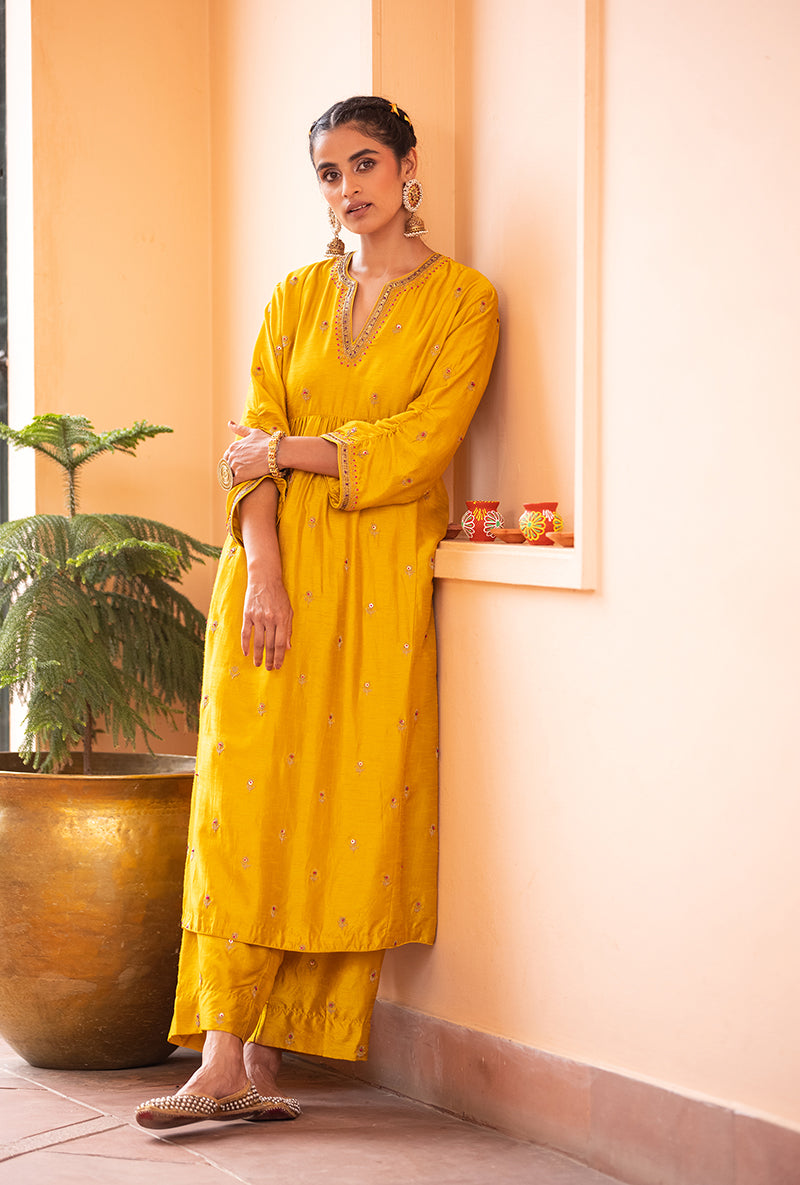 Yellow Classic Sitara Husna Kurta Set